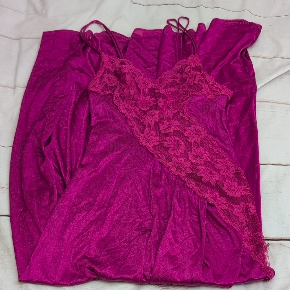 Vintage Val Mode Fuchsia Pink Lace Slip Nightgown Womens Small USA Lingerie
